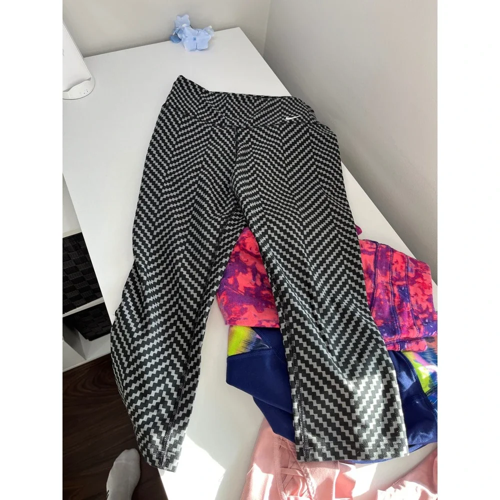 Womens Leggings Bundle Nike Victoria Secret VSX Tek Gear Size S XS 4 Pairs